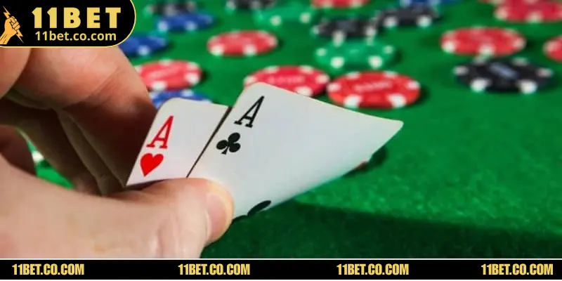 Xì Dách 11BET – Trải Nghiệm Game Bài Đỉnh Cao, Thắng Lớn Chỉ nên bốc thêm lá khi tình huống bắt buộc